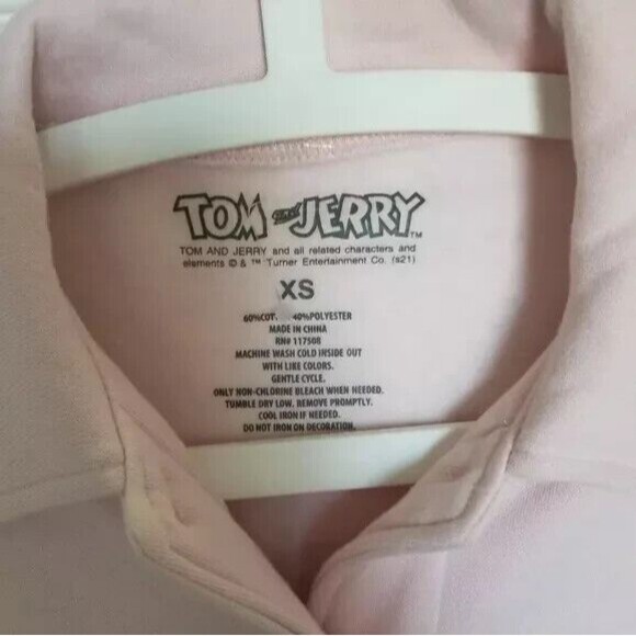 TOM & JERRY Women's Size Medium Pink Oversize Button Down Long Sleeve Shirt - Picture 3 of 4